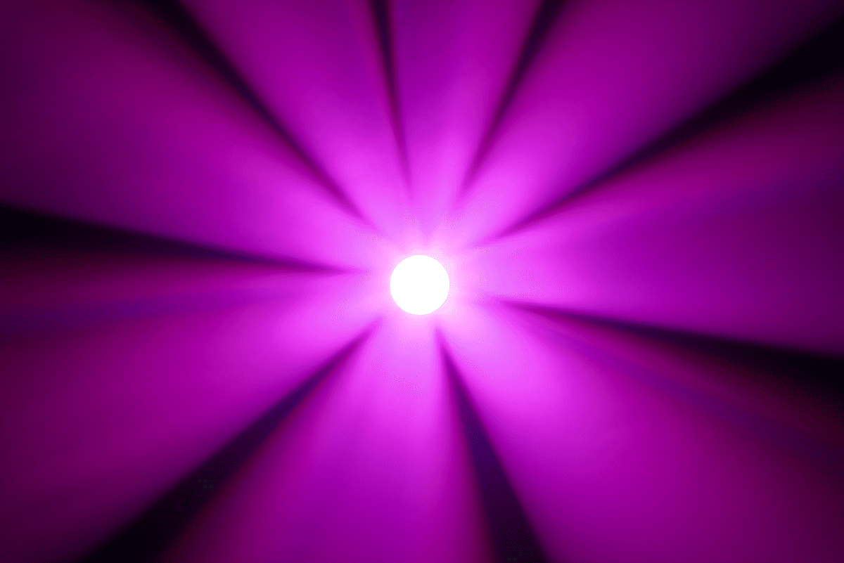 1 x 100W white LED spotlight
