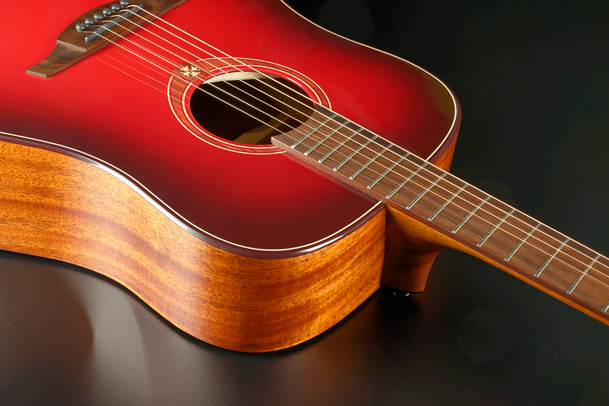 T-RED Tramontane Dreadnought Red Burst