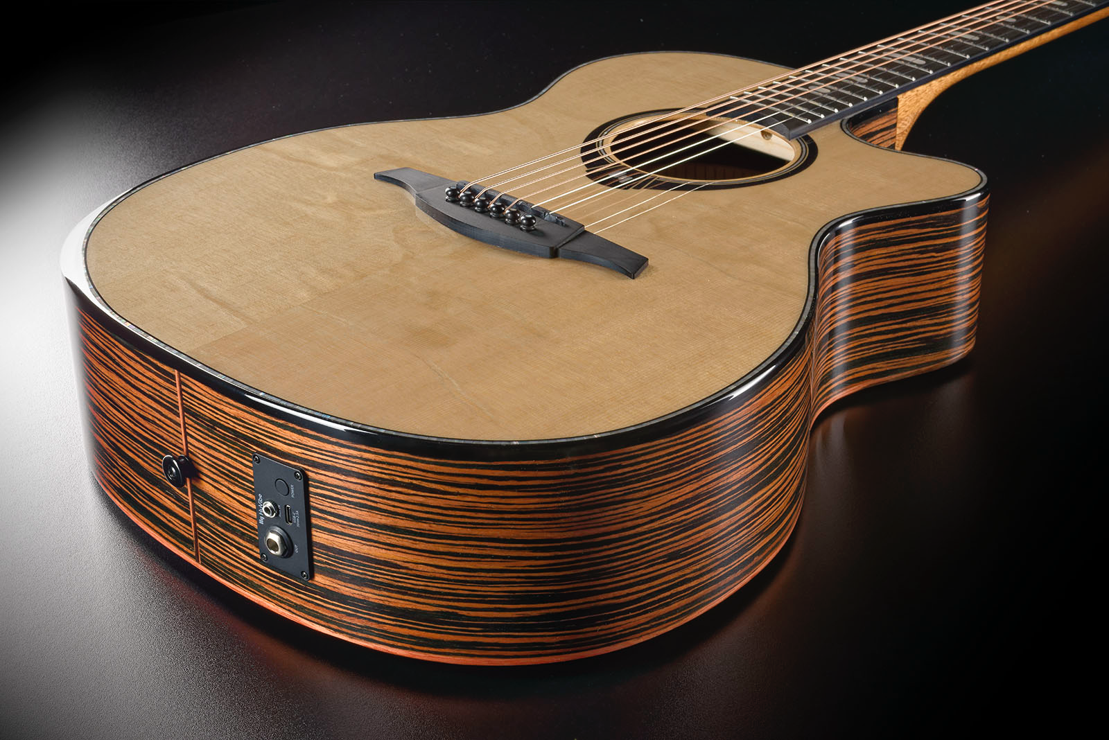 HyVibe 50 Auditorium Bevel Cutaway Gloss