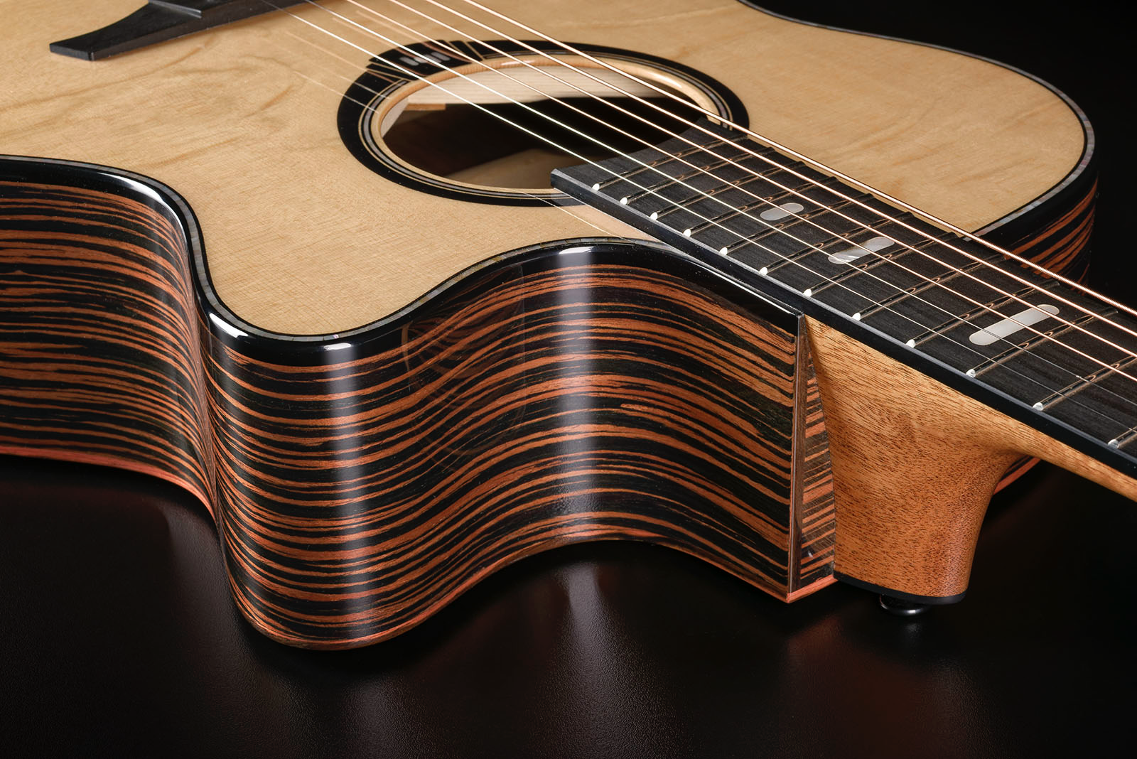 HyVibe 50 Auditorium Bevel Cutaway Gloss