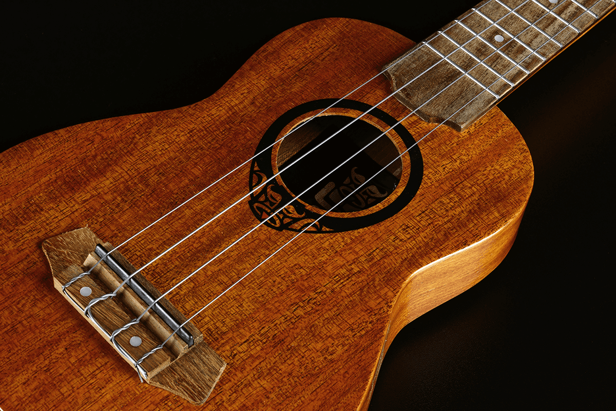 Tiki Uku soprano slim arch back 