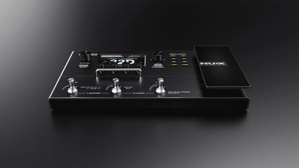 Effectpedal with amps, cabs, looper, HD-rez, effects and more