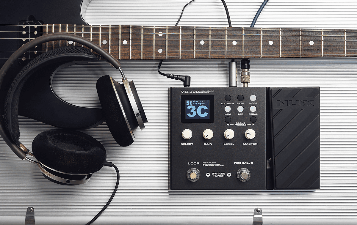 Effectpedal with amps, cabs, effects and more