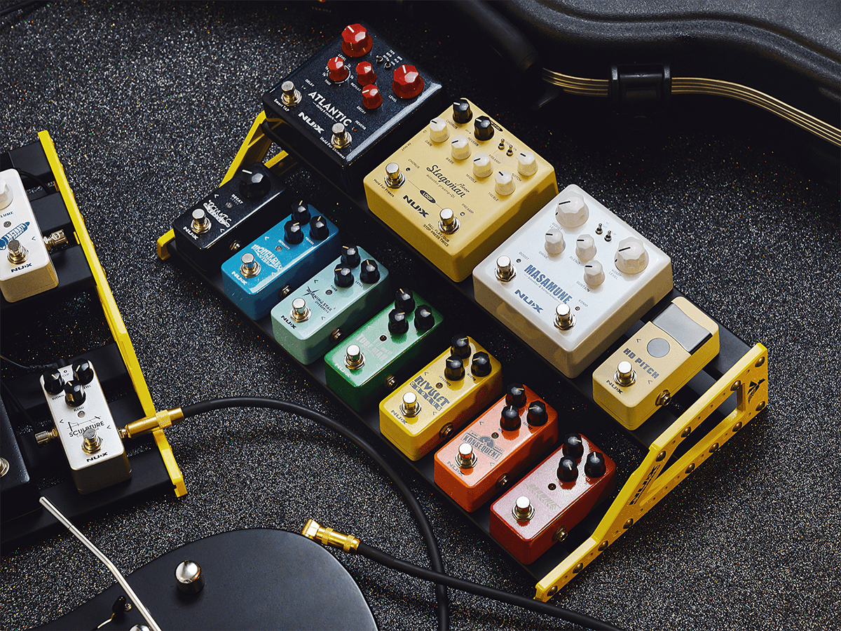 Bumblebee medium pedalboard