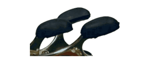 Left-hand saxophone key riser
